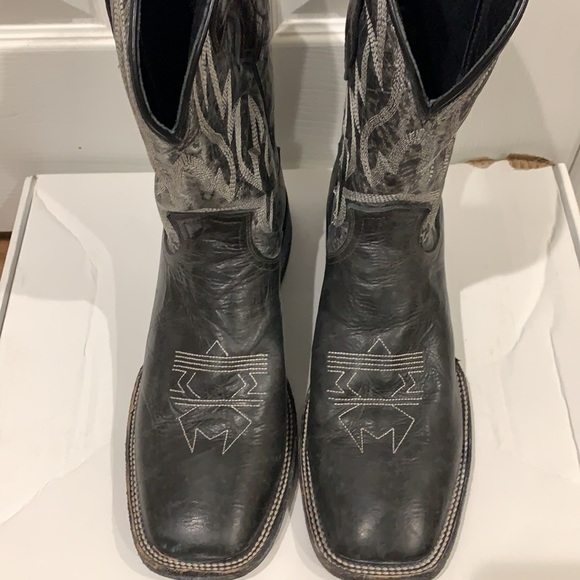 Cody James Leather Boots - Picture 4 of 16